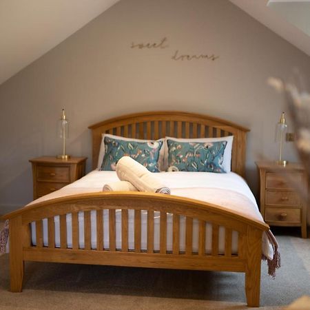 Vineyard Country Cottage Llanerch-Aeron エクステリア 写真