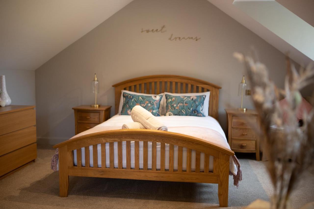 Vineyard Country Cottage Llanerch-Aeron エクステリア 写真