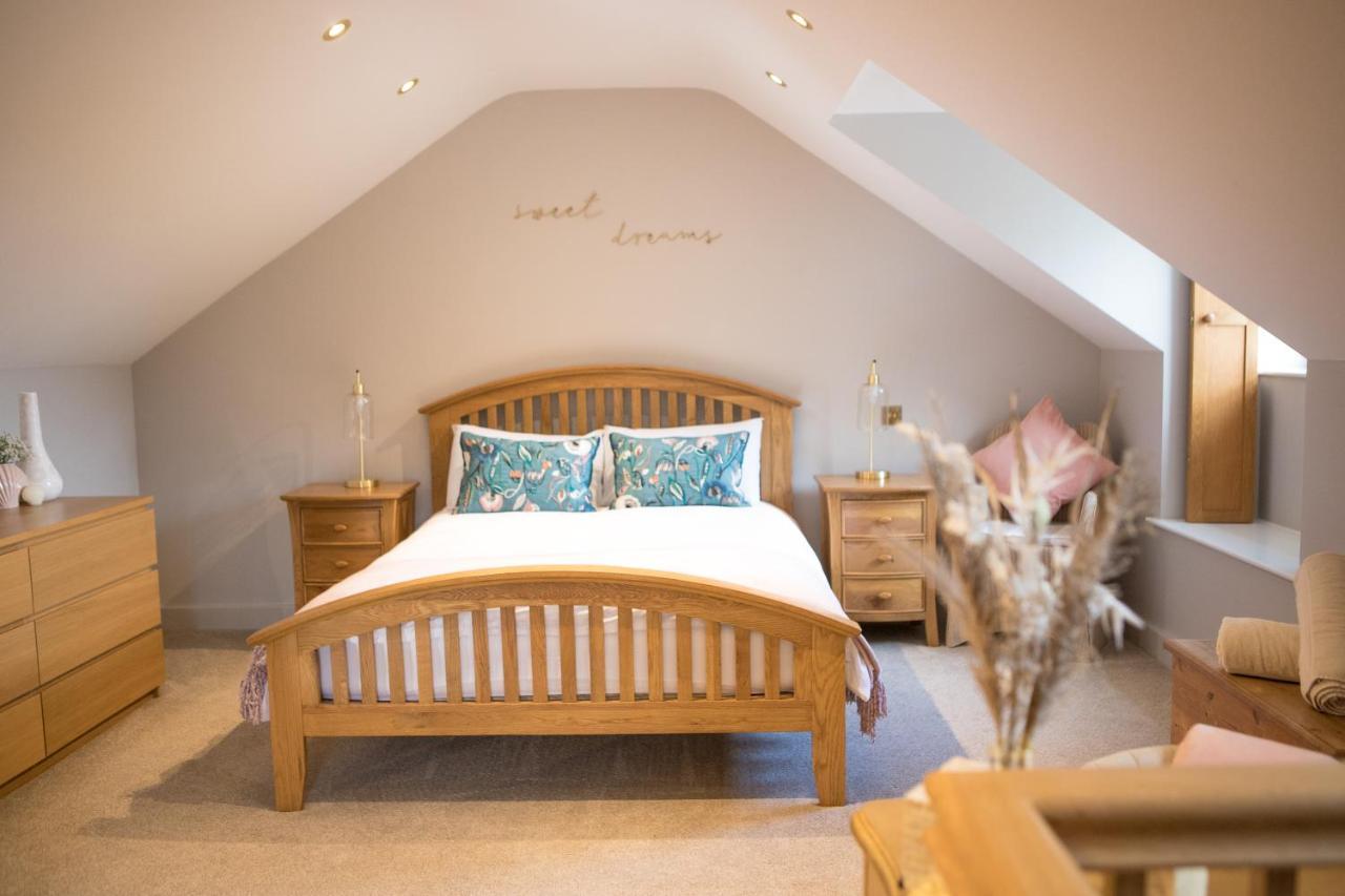 Vineyard Country Cottage Llanerch-Aeron エクステリア 写真